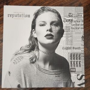 Taylor Swift Reputation VIP box